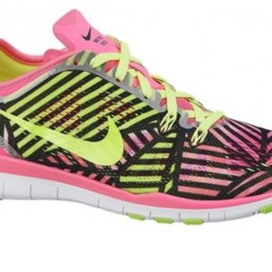 Womens nike tri fit 5.0
